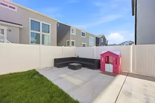 153 N Valcrest Dr, Saratoga Springs, UT 84045 - Photo 27