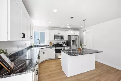 153 N Valcrest Dr, Saratoga Springs, UT 84045 - Photo 9