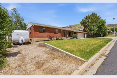 531 E 1050 N, Bountiful, UT 84010 - Photo 45