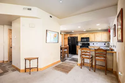 6144 Fox Pointe Cir #C2, Kimball Junction, UT 84098 - Photo 5