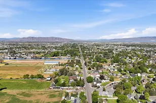810 E Maple St, Mapleton, UT 84664 - Photo 33