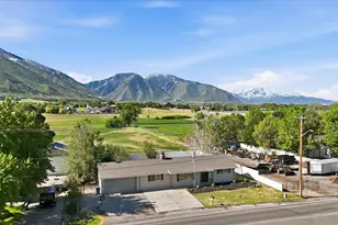 810 E Maple St, Mapleton, UT 84664 - Photo 39