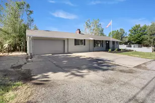 810 E Maple St, Mapleton, UT 84664 - Photo 25