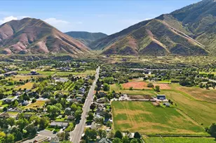 810 E Maple St, Mapleton, UT 84664 - Photo 31