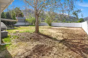 810 E Maple St, Mapleton, UT 84664 - Photo 23