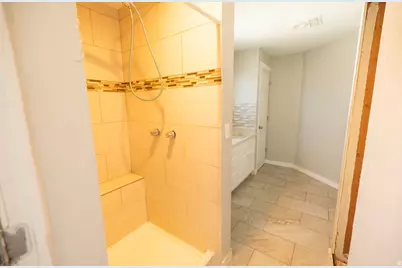 8116 W Meadow Vista Ct, Magna, UT 84044 - Photo 19