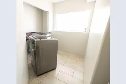 8116 W Meadow Vista Ct, Magna, UT 84044 - Photo 13