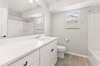 104 E Polaris Dr, Saratoga Springs, UT 84045 - Photo 17