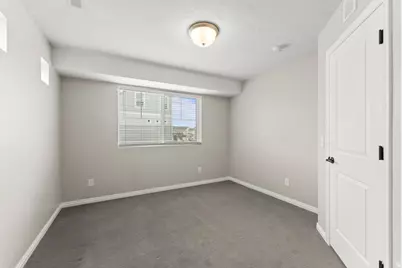 104 E Polaris Dr, Saratoga Springs, UT 84045 - Photo 15