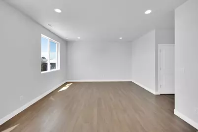 2316 W Lydia Ln S, Syracuse, UT 84075 - Photo 7