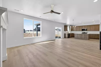 3775 W 1625 S #423, Taylor, UT 84401 - Photo 9