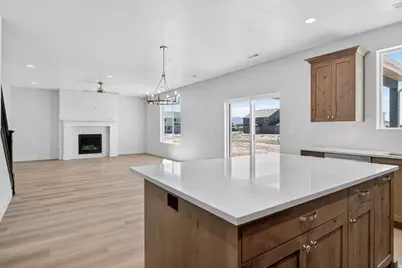 3775 W 1625 S #423, Taylor, UT 84401 - Photo 5