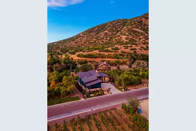 3773 E Quail Hill Ln S #104, Sandy, UT 84092 - Photo 115