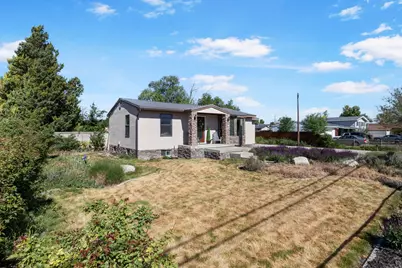 7318 S 2700 W, West Jordan, UT 84084 - Photo 31