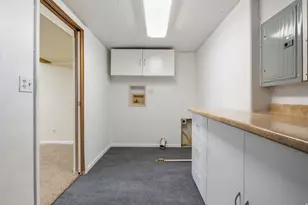 7318 S 2700 W, West Jordan, UT 84084 - Photo 25