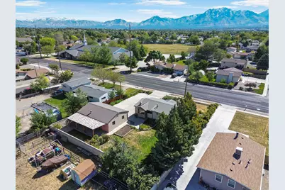 7318 S 2700 W, West Jordan, UT 84084 - Photo 49