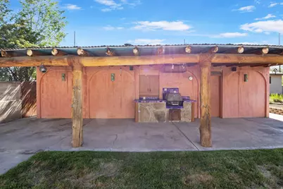 7318 S 2700 W, West Jordan, UT 84084 - Photo 43