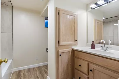 7318 S 2700 W, West Jordan, UT 84084 - Photo 23