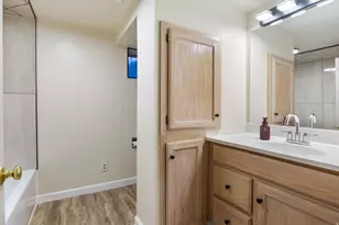 7318 S 2700 W, West Jordan, UT 84084 - Photo 23