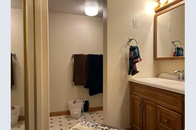8101 S Cottonwood Cir, Sandy, UT 84094 - Photo 13