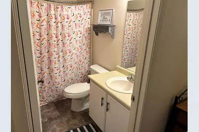 8101 S Cottonwood Cir, Sandy, UT 84094 - Photo 9