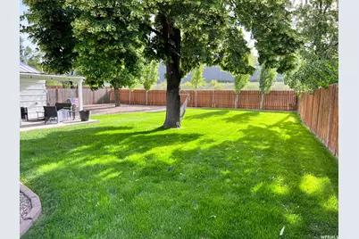 8032 S Adams St, Midvale, UT 84047 - Photo 23