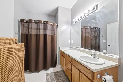 1579 N Dawson Dr, Tooele, UT 84074 - Photo 11