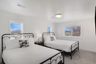 199 N 300 W, Garden City, UT 84028 - Photo 31