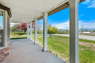 199 N 300 W, Garden City, UT 84028 - Photo 3
