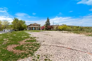 199 N 300 W, Garden City, UT 84028 - Photo 43