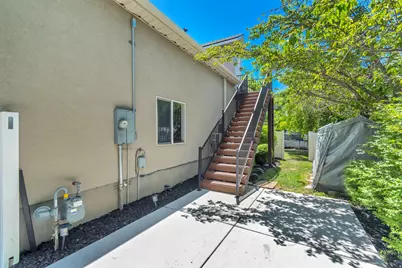 1230 N Farm Lane Cir, Orem, UT 84057 - Photo 3