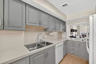 910 S Donner Way, Salt Lake City, UT 84108 - Photo 17