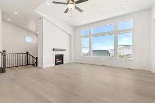 702 Oakridge Dr, Tooele, UT 84074 - Photo 3