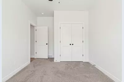 702 Oakridge Dr #701, Tooele, UT 84074 - Photo 17