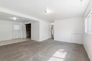 7059 S 1850 E, Cottonwood Heights, UT 84121 - Photo 31