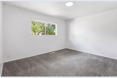 7059 S 1850 E, Cottonwood Heights, UT 84121 - Photo 15