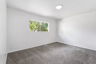 7059 S 1850 E, Cottonwood Heights, UT 84121 - Photo 15