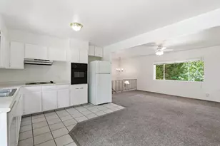 7059 S 1850 E, Cottonwood Heights, UT 84121 - Photo 7
