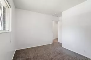 7059 S 1850 E, Cottonwood Heights, UT 84121 - Photo 13