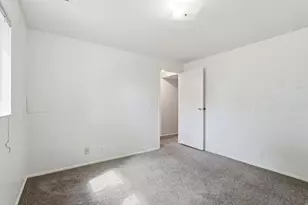 7059 S 1850 E, Cottonwood Heights, UT 84121 - Photo 21
