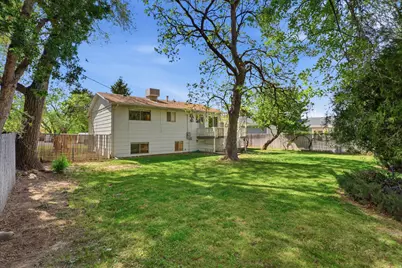 7059 S 1850 E, Cottonwood Heights, UT 84121 - Photo 35