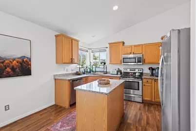 589 N Riverwalk Dr E, American Fork, UT 84003 - Photo 9