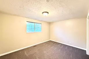 4805 S 3100 W, Roy, UT 84067 - Photo 13