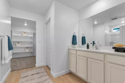 572 E Levengrove Dr #244, Lehi, UT 84048 - Photo 13