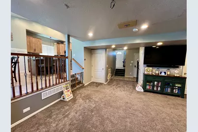 5677 W 6655 S, West Jordan, UT 84081 - Photo 11
