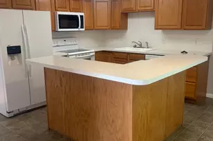 986 E Oxford Dr N, Kaysville, UT 84037 - Photo 3