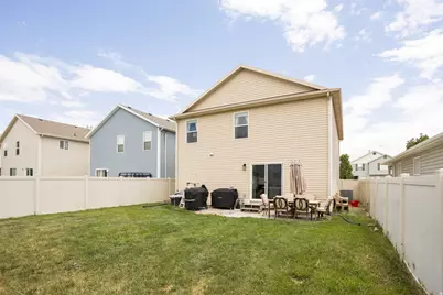 2149 E Eagle Crest Way, Eagle Mountain, UT 84005 - Photo 31