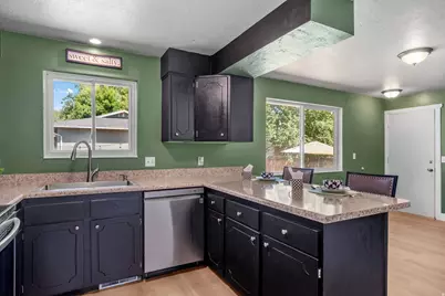 1742 N 1450 W, Layton, UT 84041 - Photo 7