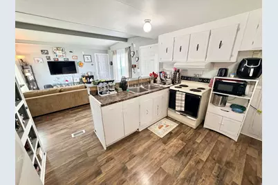 1101 S Carbon Ave W #111, Price, UT 84501 - Photo 9