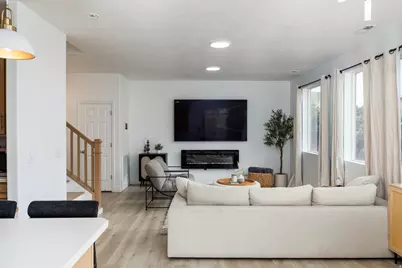 1126 W Stonehaven Dr, North Salt Lake, UT 84054 - Photo 3